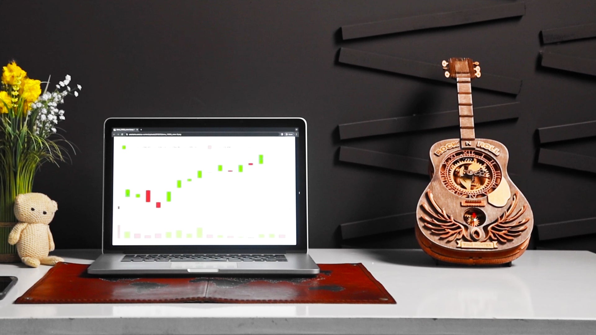 3D Puzzle Mechanical Wooden Clock PuzzleFlow Elvis 62 Pieces