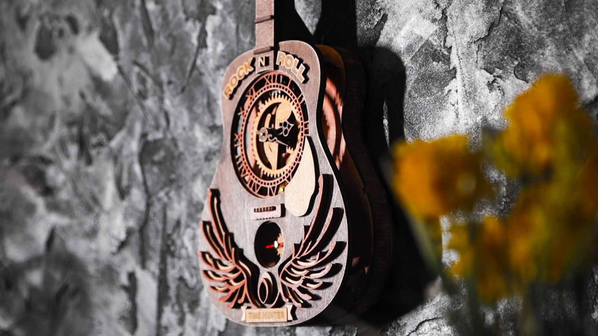 3D Puzzle Mechanical Wooden Clock PuzzleFlow Elvis 62 Pieces