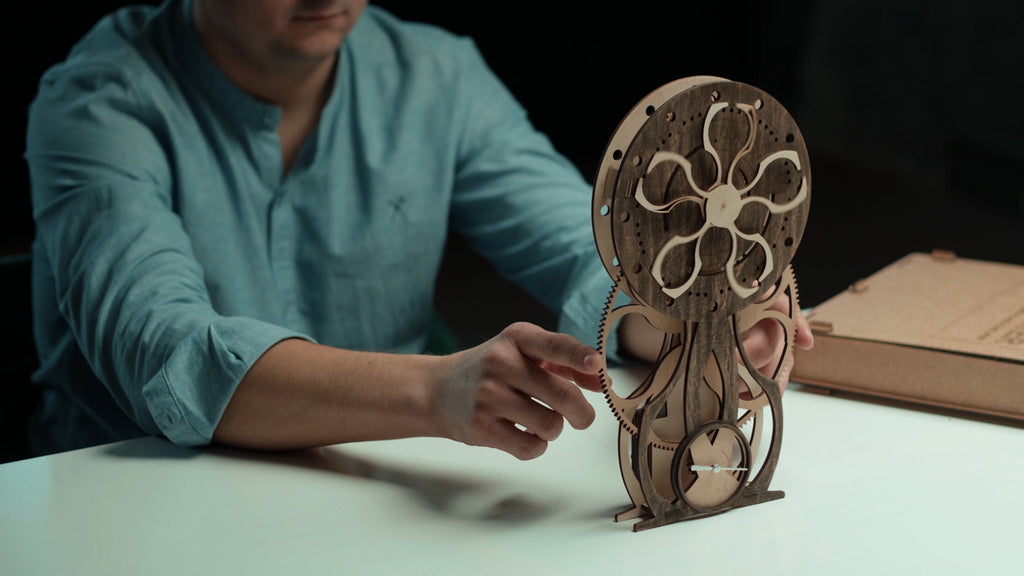 3D Puzzle Mechanical Wooden Clock PuzzleFlow Mechanical Wooden Table Clock Don Quixote 43 pieces